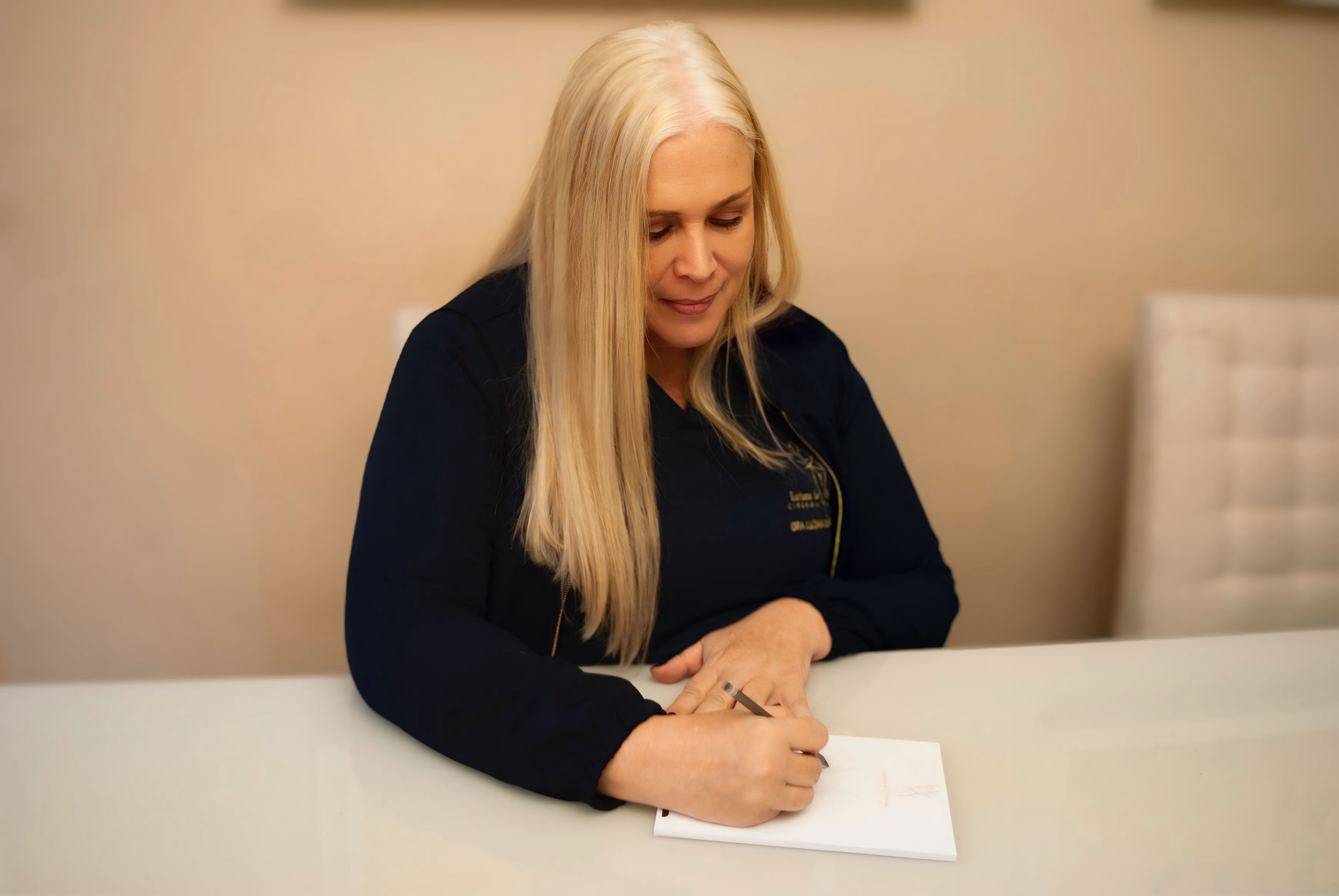 Foto Profissional da Dra. Luciana